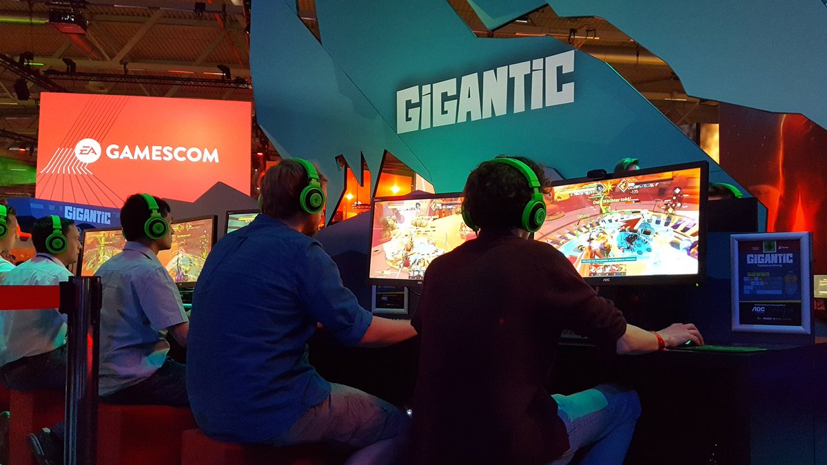 Gigantic Community tweet media