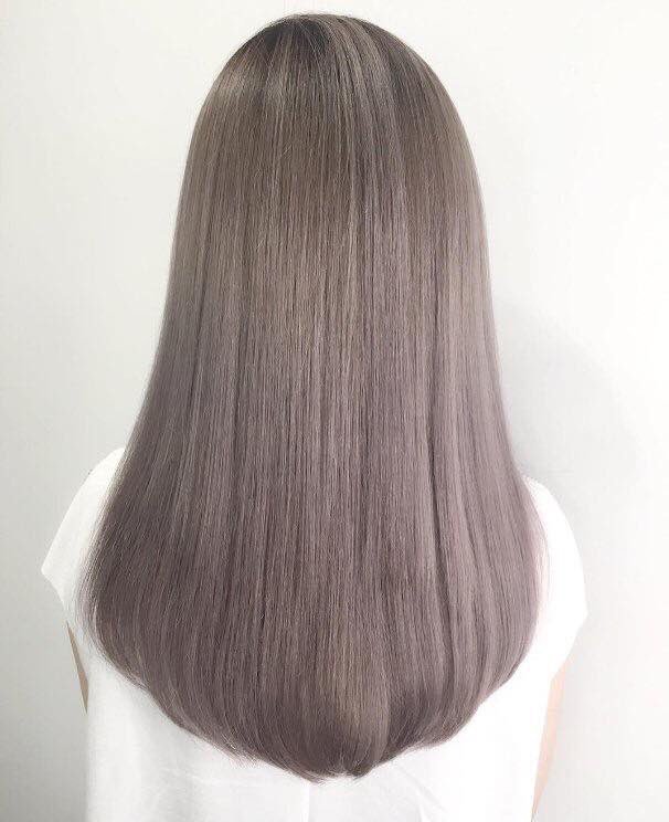 pimphappim's tweet photo. สีผมน้ำตาลหม่นออกเทาๆ สวยมว้ากกกกก เผื่อคนอยากทำสีผมแต่ไม่รู้จะทำสีอะไรนะ อันนี้ทำแล้วหน้าจะสว่างขึ้น #howtoperfect https://t.co/BPKNLt4cI8
