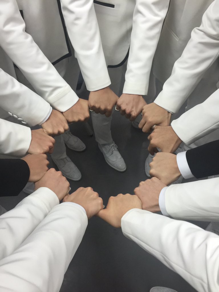 pledis_17's tweet photo. #아시아를흔들자 #In_방콕 #세븐틴 https://t.co/VnoXdhUzdv