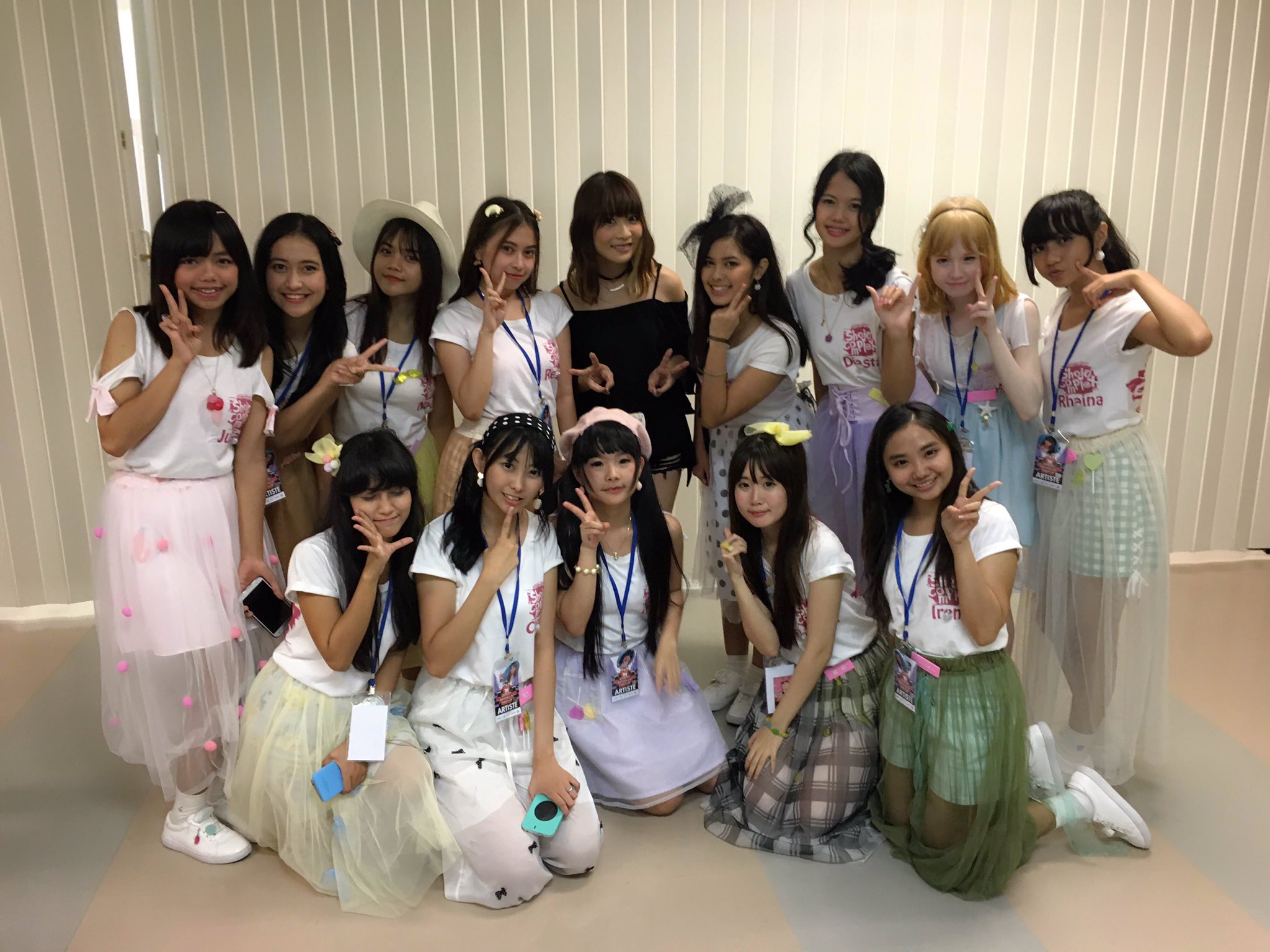 Twitter 上的 May N インドネシアのアイドル Shojo Complexのみんなが楽屋に来てくれた みんな日本語 話せてすごいなあ わたしも覚えてたインドネシア語披露したらみんながkyaa Kawaii って言ってくれた 笑 カワイイ Afath16 T Co Mdud16hl6v Twitter