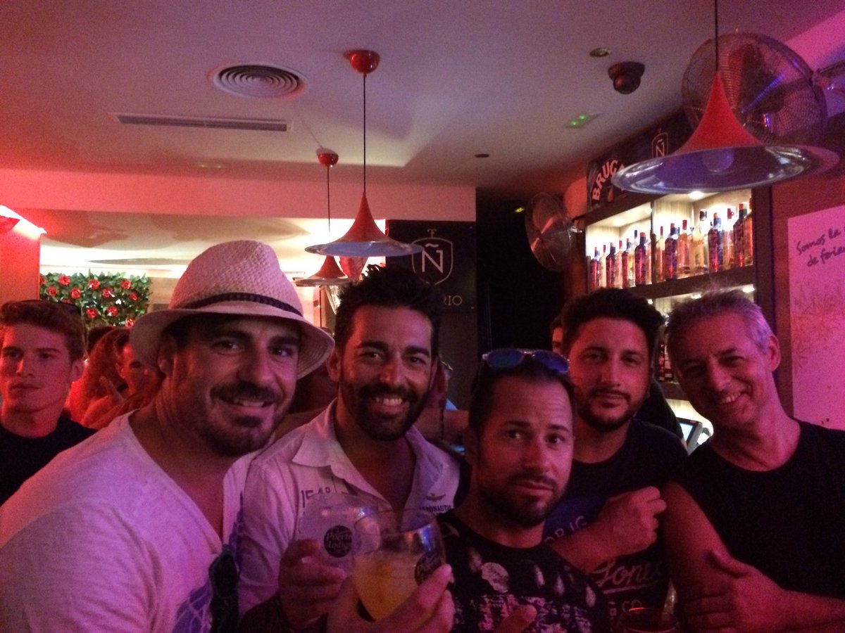 adrianbenitez13's tweet photo. Feria de Málaga 2016 @nietobass @daviduranr @josepalmagitano https://t.co/do9TktUSYz