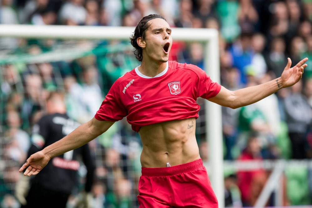 Enes'in hat trick yaptığı maçta Twente Groningen'i 4-3 mağlup etti ve ilk galibiyetini aldı. Tebrikler <a href="/EnesUnal16/">Enes Ünal</a> 💪