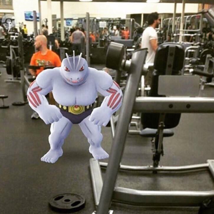 WElGHTROOM's tweet image. When a Machoke randomly appears as your spotter at the gym.