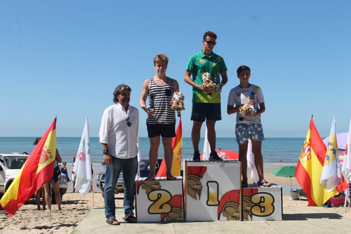 Antonio Contreras y Clara Escañuela, principales ganadores de la III Travesía a Nado de Matalascañas <a href="/EspartanosClub/">Club Espartanos</a>