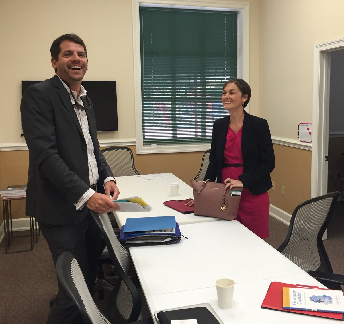 CEO rectangular tables recharge the #entrepreneur spirit by <a href="/KNicoleWebb/">Nicole Webb Bodie</a> buff.ly/2bnO45J