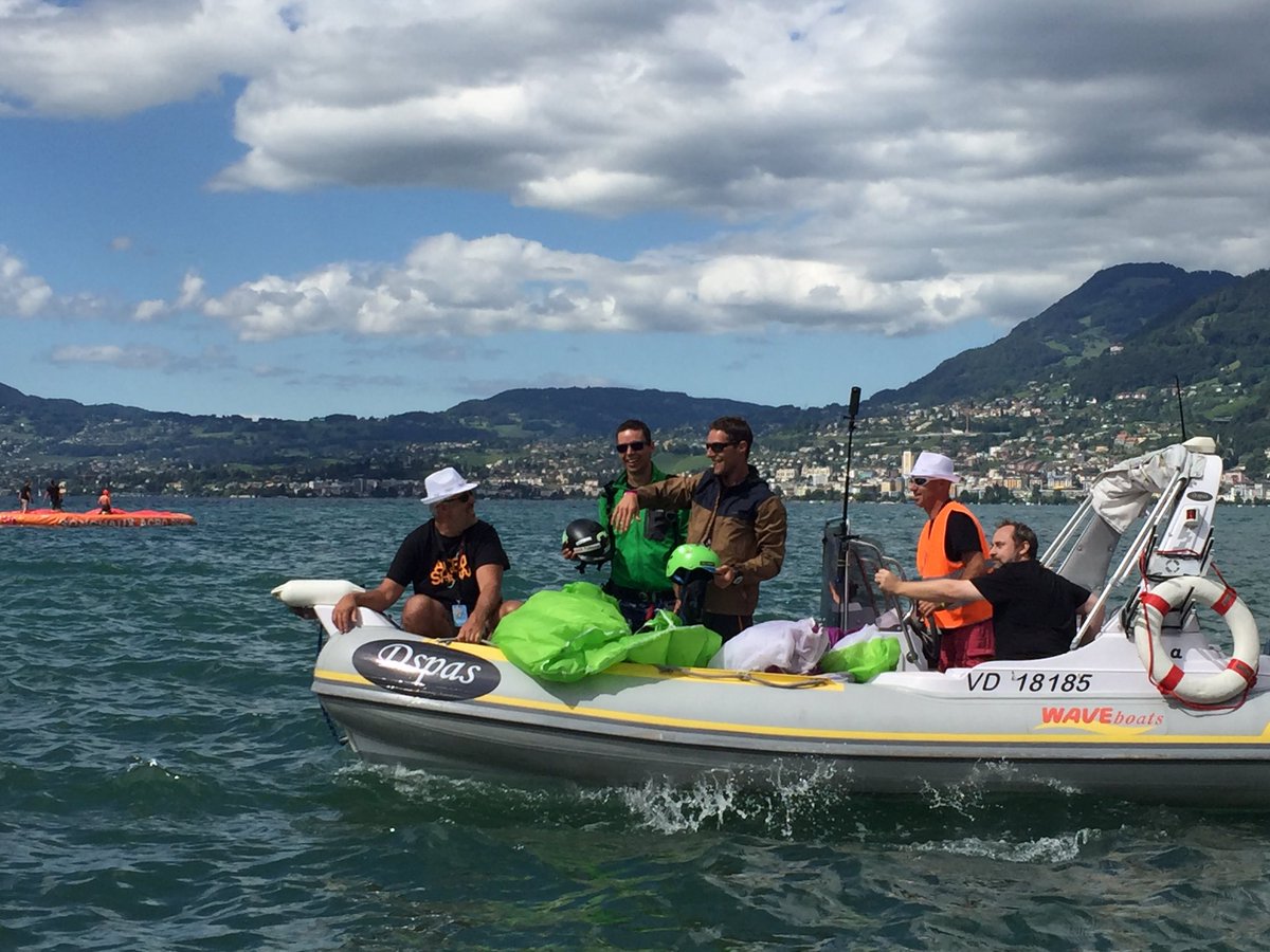 swiss_talent's tweet photo. Jeremy peclard et david geiser champion suisse !! @AcroShow #parapente #synchro @LeClubdesSports @20min_Sports https://t.co/19LKbK50tX