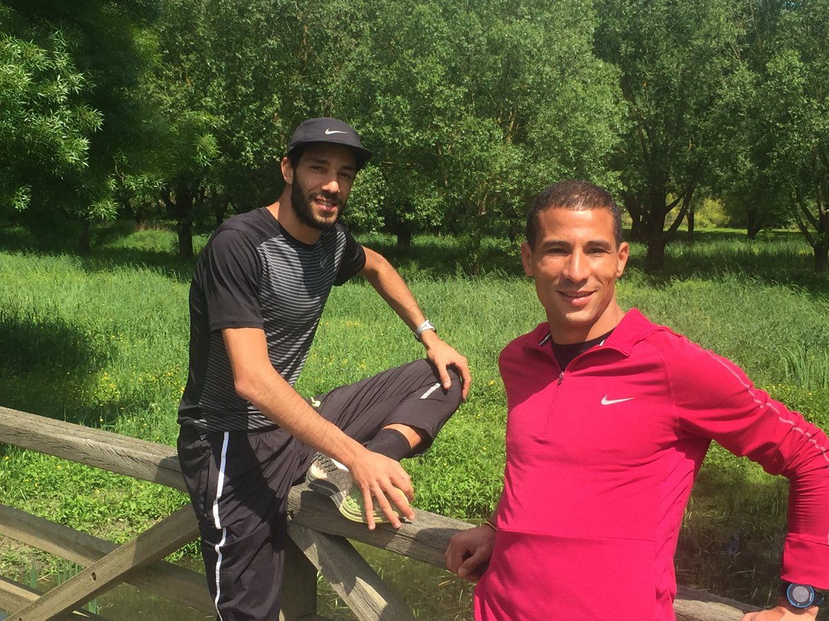 officielmmb's tweet photo. Félicitation à Makhloufi qui porte à lui tout seul la sélection Algérienne.#fennec#tahia djazair https://t.co/JLVBSVVwgD
