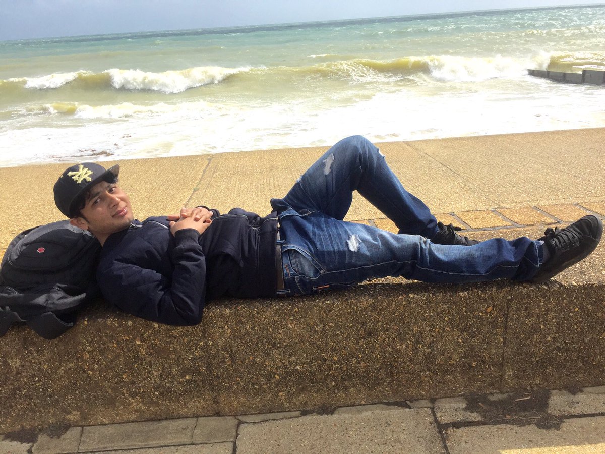 sushil_106's tweet photo. #summer #holiday #sandown #beach #isleofweight #exploringengland #mr106 
20.08.2016 https://t.co/l0YmSD7c8e