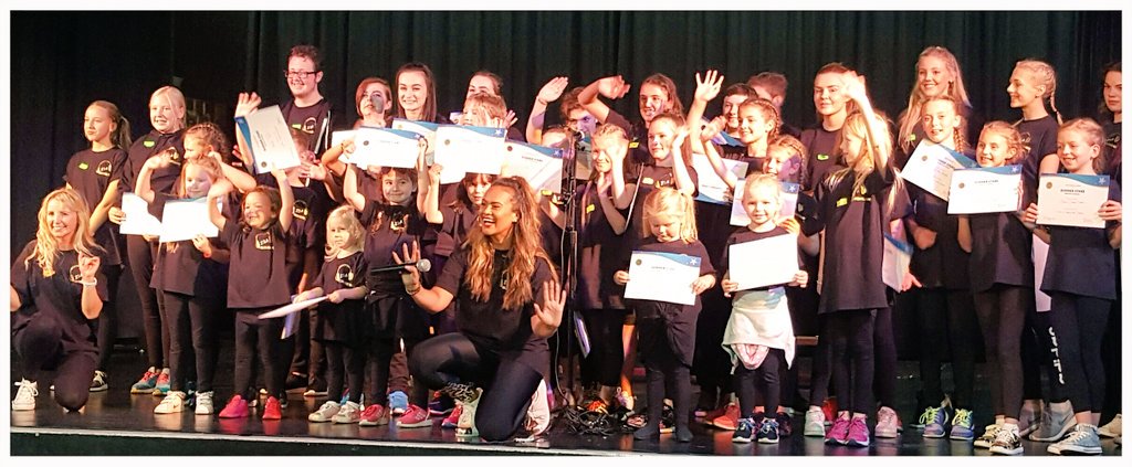 GrantHeseltine's tweet photo. @iamzoebirkett @TheZBAcademy what a great weekend at the ZBA. The kids were brill, well done to all &amp; Zoe and team 👍 https://t.co/Y1aTmERecJ