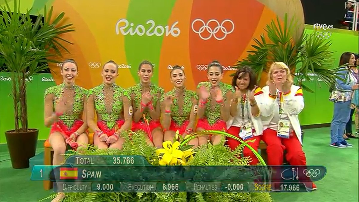 Esritmica's tweet photo. Preciosa España! Gracias por hacernos soñar! #ESP #GimnasiaRitmica #RhythmicGymnastics #Rio2016 https://t.co/5PIK3uP8hz
