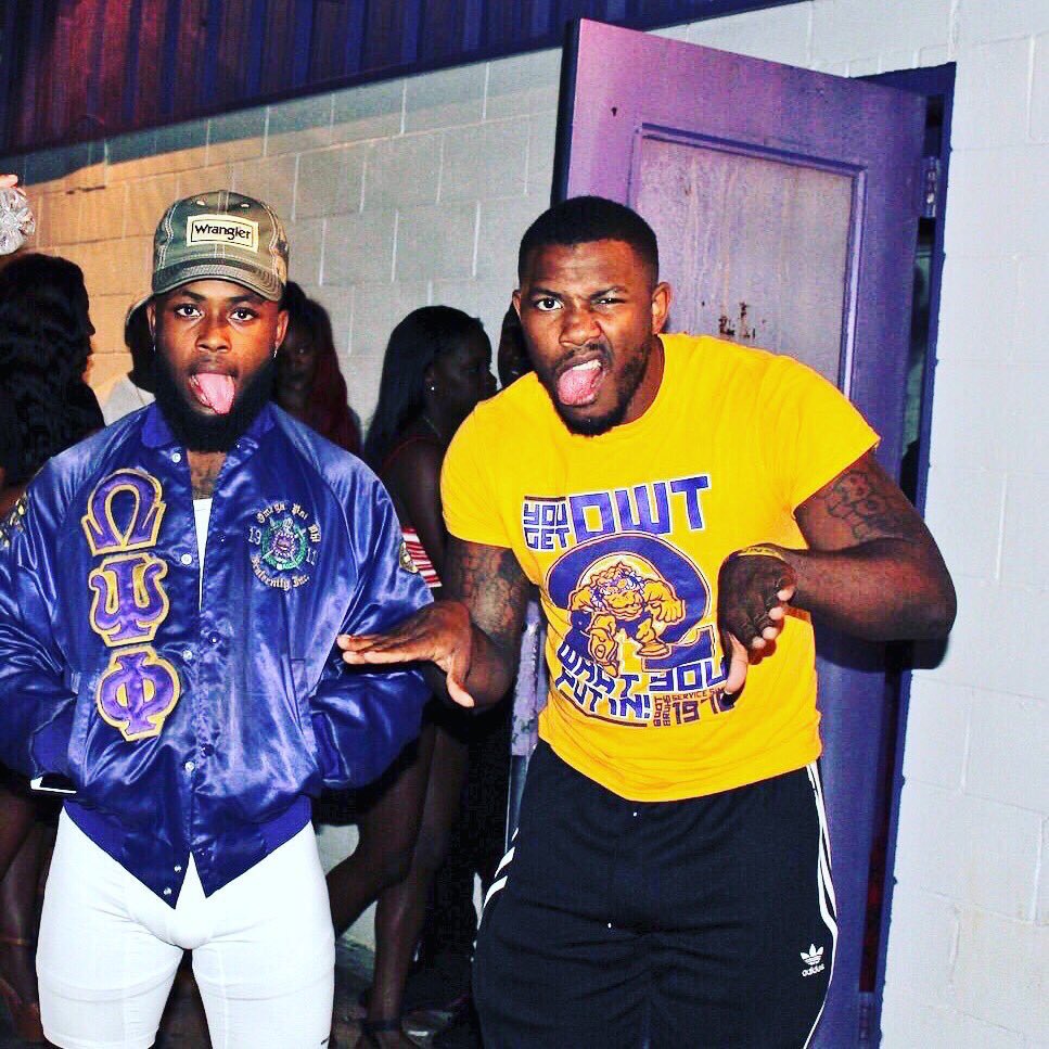 MrWinTheDay's tweet photo. Social media bruhz up and down #DawgHouse3 https://t.co/iGoWaVh1Pq