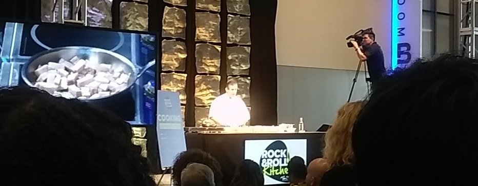 Cooking demos from #RockandRollKitchen #sspAmerica making pork belly arepas. Come get some! #AMAC2016CLE