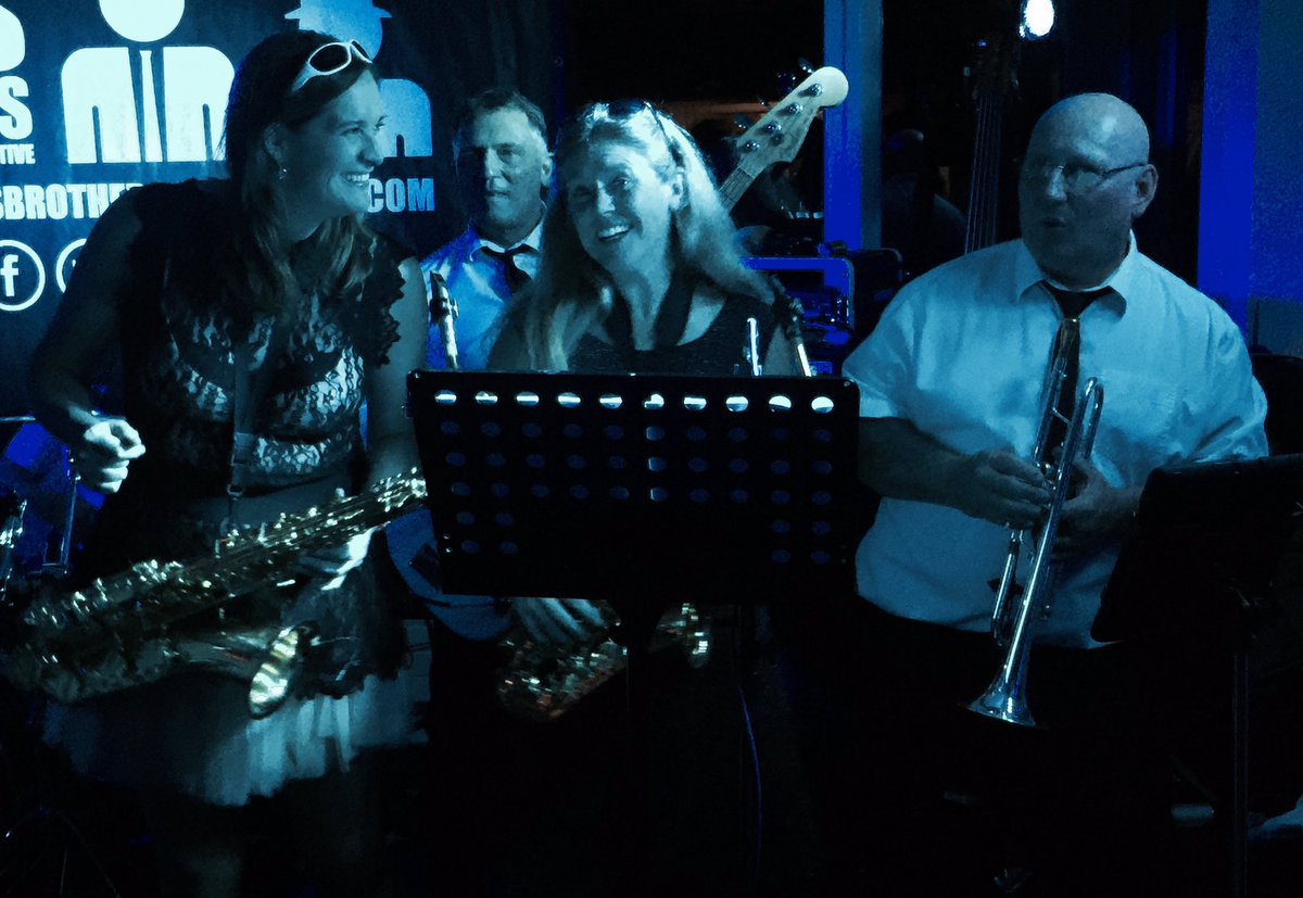 NineOddNotes's tweet image. Great gig last night, Congrats to Sarah. Xx 😎😎