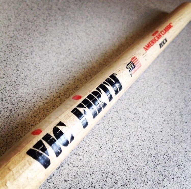 vicfirth's tweet photo. #MyPerfectPair are #vfROCK

From @m_salvo_drummer

#VicFirth https://t.co/GlneeNWBBQ