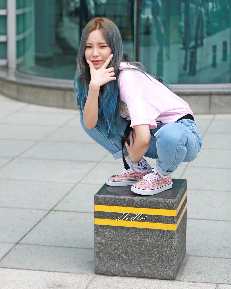 ヘイズ本当好きだな〜〜9月のライブ楽しみ…！最近のセトリ見たら意外に昔の曲も歌いそうで♡♡
And JulyのアルバムではNo Wayが大好きなんだけど歌ってくれないかなぁ…