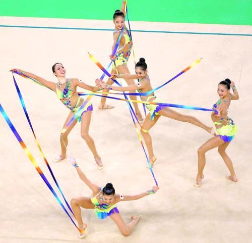 スポーツ報知 Twitter પર 新体操 フェアリージャパン リボン４本投げ 失敗 団体決勝 T Co Xyajixhqba スポーツ新聞