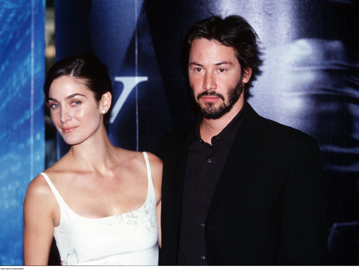 Keanu Russian Club On Twitter Happy Birthday Carrie Anne Moss