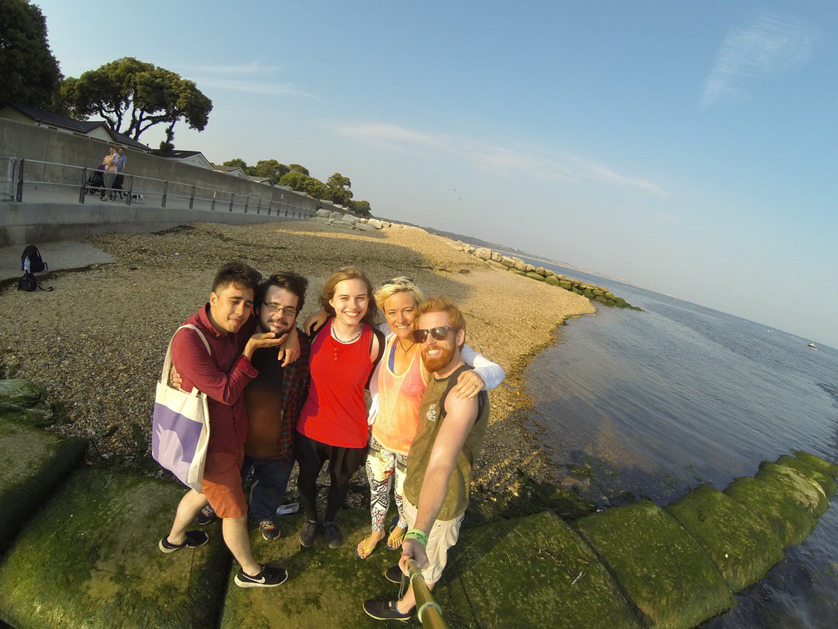 outboxtv's tweet image. WHAT THE HECK DID WE CATCH😱
youtu.be/2pH3whZKzNI VLOG w/ @RayRobertsFilms @FilmmakerMike @Wisperwynd @02SuperHero