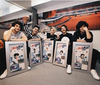 CD9_Morelia's tweet image. 😍😻 @JosDice @soyalannavarro @soyalonsovillal @bryanmouque @freddyleyva !!! #OrgulloCoder #OrgulloEsPoco #CD9 
~Mary