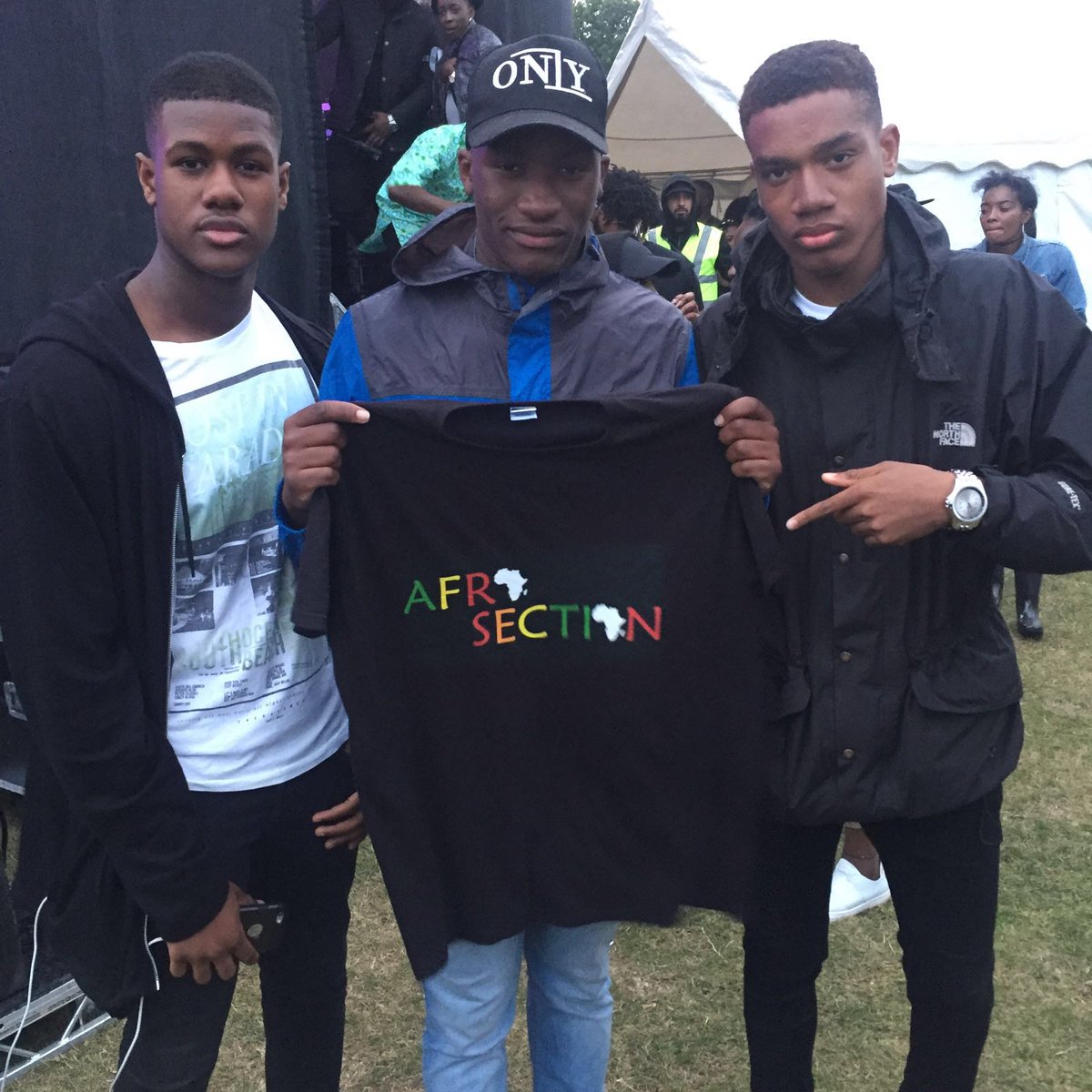 afrosection's tweet photo. Lovely to see budding writer @Francisimz , dancer @ThaNamesMitch and friend having a good time at #abfest2016 https://t.co/OeXYtf6aFK