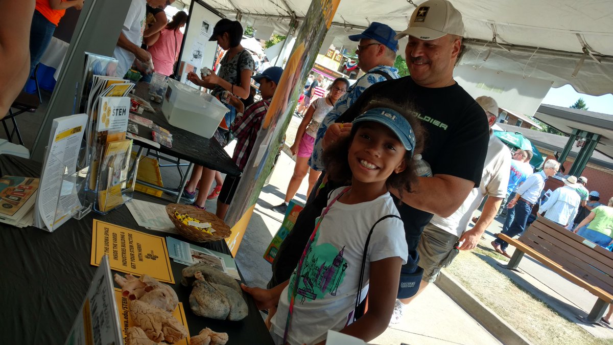 ftc_iowa's tweet photo. Discovering medicine and robotics at #iowastatefair #STEMatIowa #omgftc https://t.co/ddl1UmUDmv