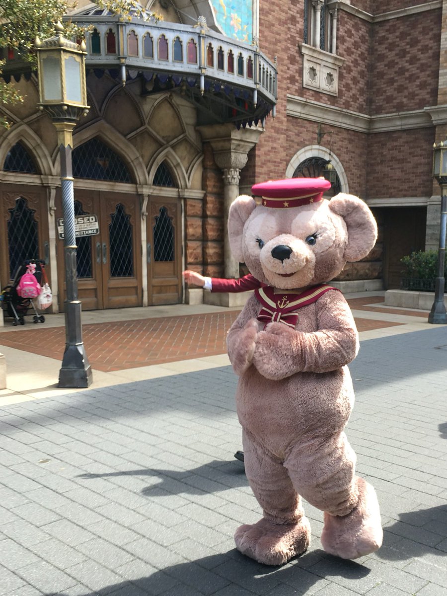 Disneypicture1's tweet photo. みん��みんな！
10年前の今日はタワテラのプレオープン日だよ！！
てことで、タワテラの前のメイちゃん(∩˃o˂∩)♡ https://t.co/IzUKpPyXyY
