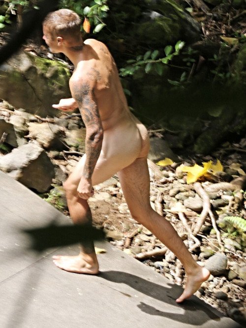 poludei_'s tweet photo. MORE of NAKED JUSTIN BIEBER! https://t.co/RNGuVzxcX3