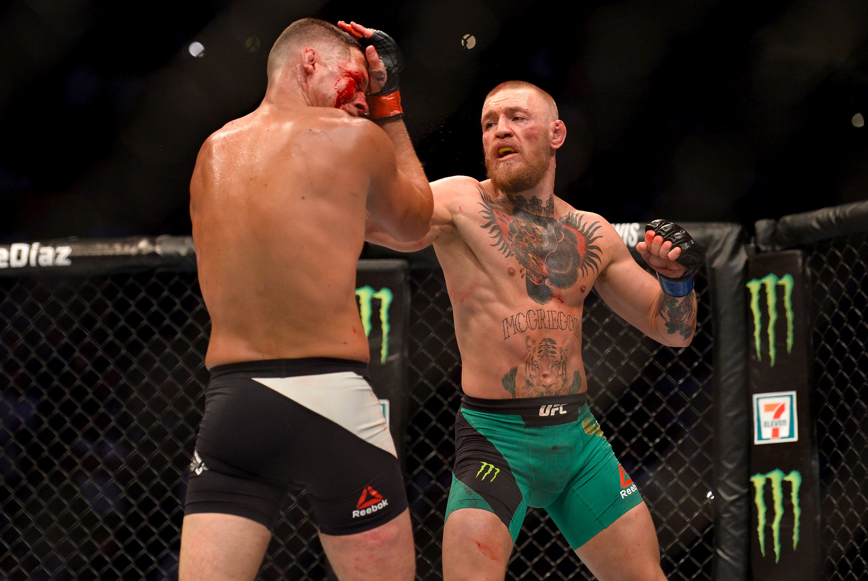 Shorts reebok on sale ufc orange