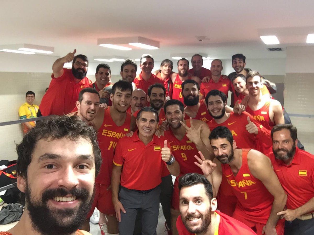 Sin palabras para describir lo q siento ahora mismo!
Orgulloso de formar parte de este EQUIPAZO

#BRONCE

GRACIAS!!