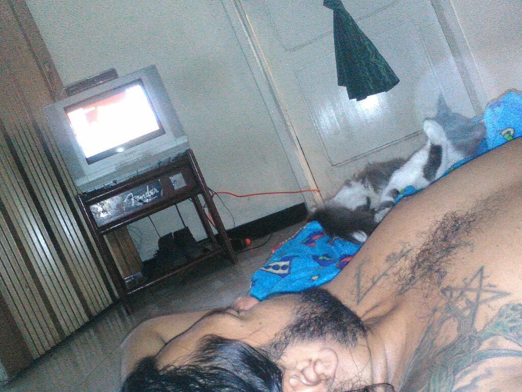 DistorsionBar's tweet photo. #domingo de flojera https://t.co/P89H3Mjy8B
