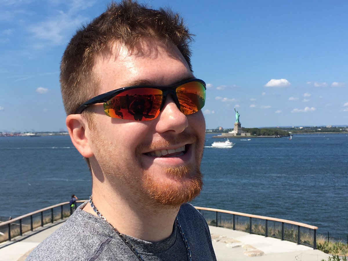 HeatherBriere's tweet photo. Perfect day for biking and a @GovernorsIsland adventure! Go lady liberty! #bikingrules #iloveNY #statueofliberty https://t.co/t51teX3TW8