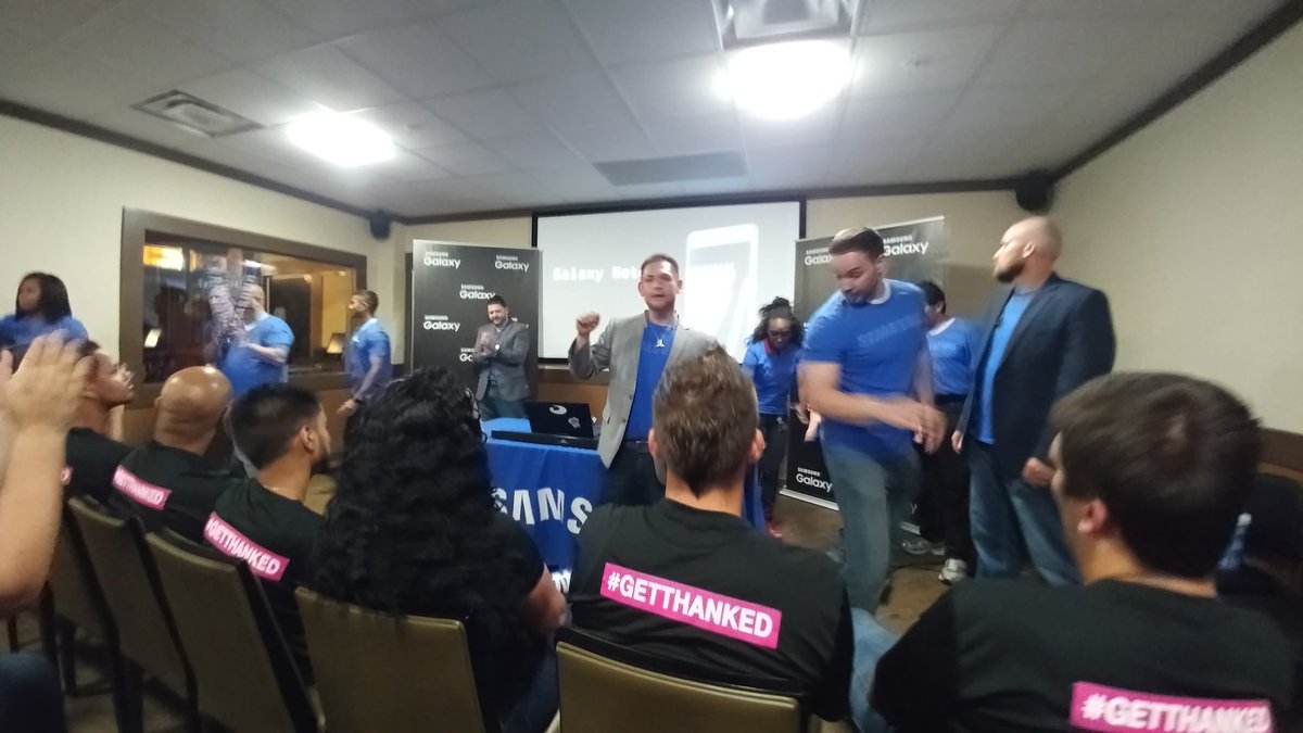 TinaNieves88's tweet photo. #Note7Experience #SamsungSWFL #Brandopher @theSamsungSide #Tmobile https://t.co/U8SOYyuJp4