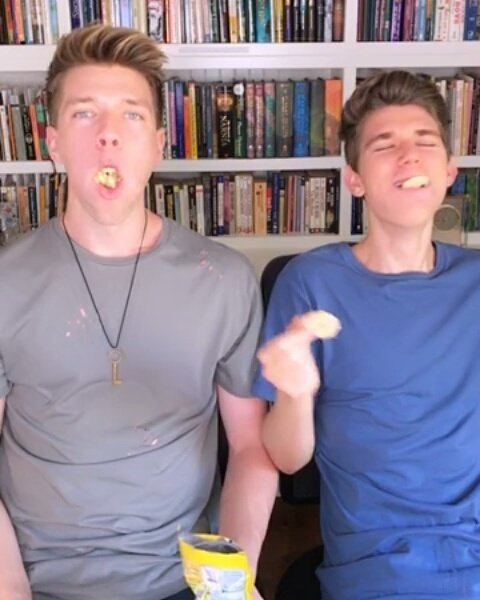 PanagiotaLt's tweet image. This is so funny😂omg😂I can&apos;t😂😂 @CollinsKey @itsDevanKey #collinskey #devankey