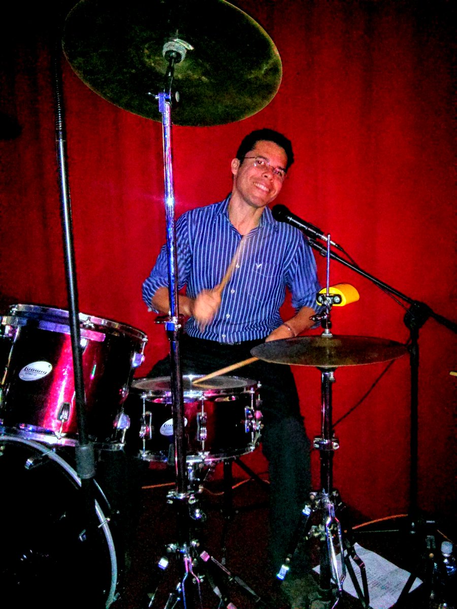 LearJetsBand's tweet photo. Excelente noche en @HollywooDiner 27 de agosto 2016 https://t.co/DutM9hlbyn