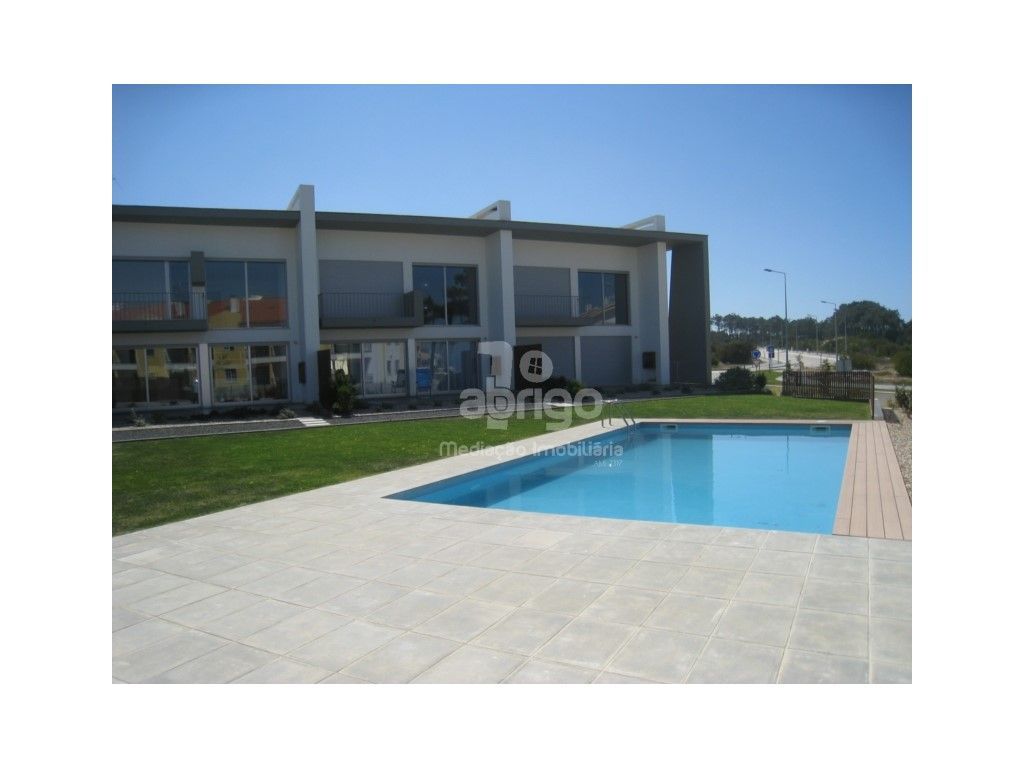 HeyProperty's tweet image. For Sale - House: São Miguel Do Rio Torto. hey-portugal-property-1.globimmo.net/en/detail/57c1…