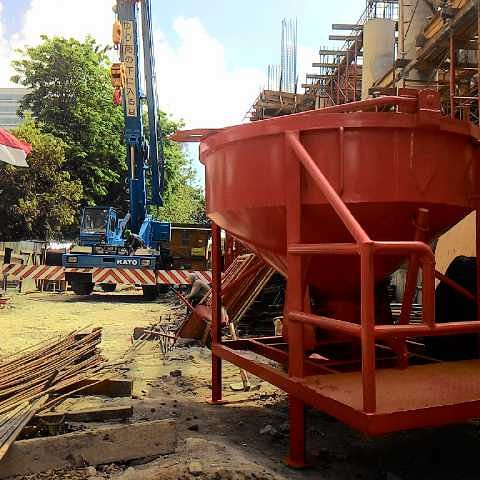 RATUINABAGROUP's tweet photo. #KERJACERDAS  @TCratuinaba @BucketcorTC   #TOWERCRANE #BUCKETCOR https://t.co/1rP1Pv8JGK  https://t.co/YjUcErel93 https://t.co/k4qcSTy5B9