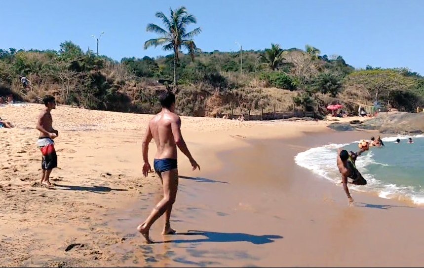 MatheusAlvesS2's tweet photo. Busca lá ⚽☀🌊 #TimeFechado #LasAltas #AltinhoRJ #TAMMY https://t.co/3rw1NNwdXm