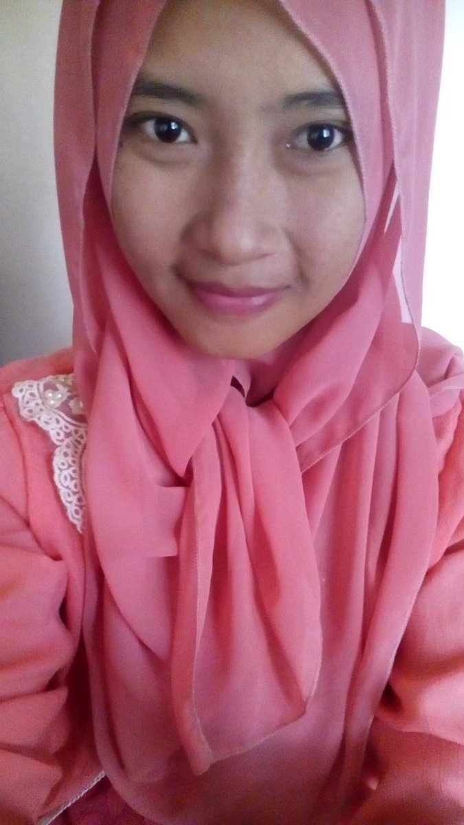 <a href="/sri_whyuni02/">Sri Wahyuni</a> duluuu,, :D