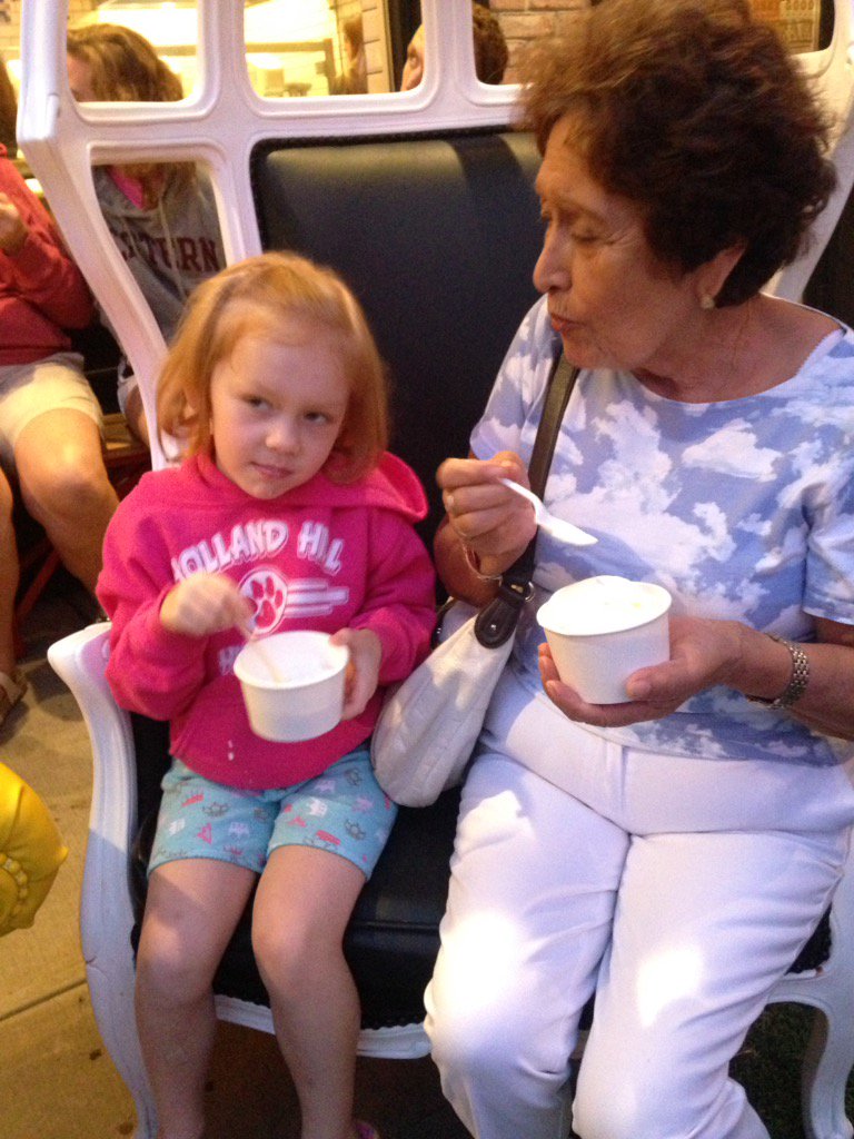 FEsimba's tweet image. #milkcraft #upshow had to ask four times for our ice cream as they seemed to have forgotten us but we finally got it