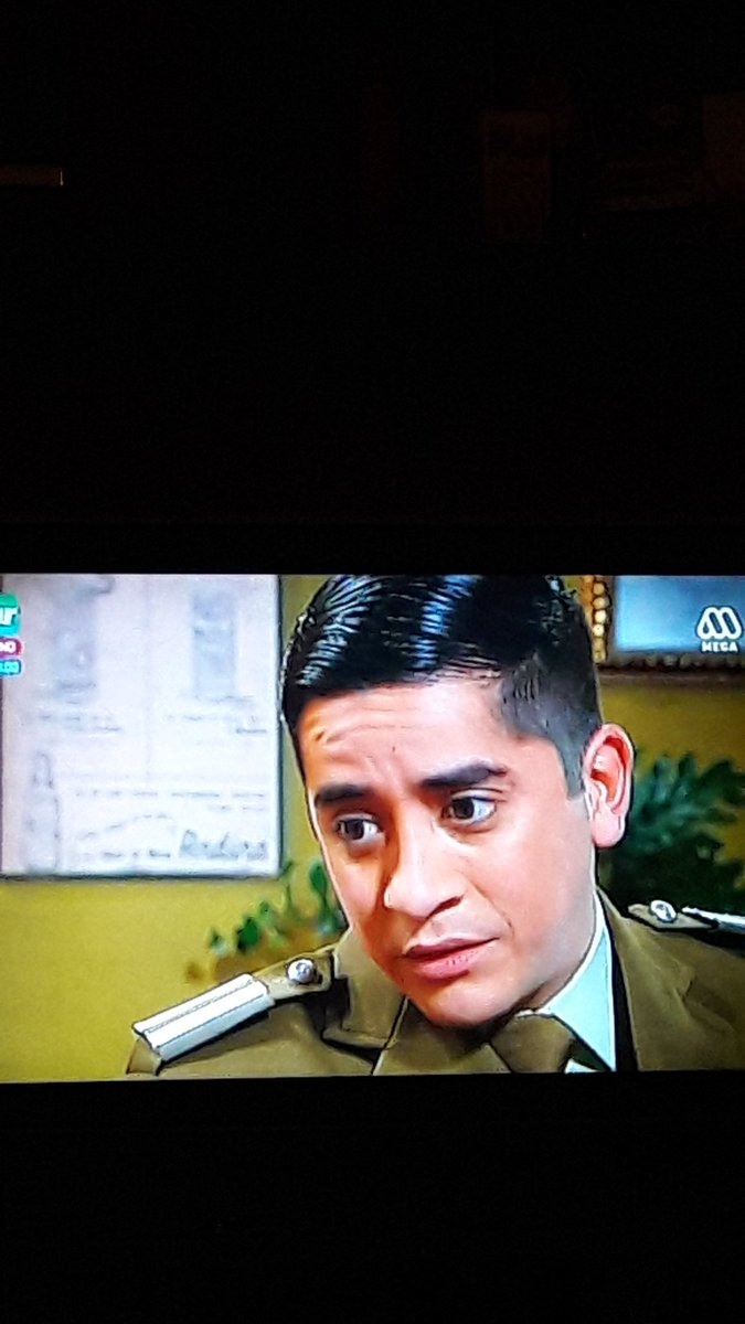 KathySanchezok's tweet photo. Y aquí estamos... Llorando aun con #PobreGallo #Railef @fdo_godoy genio! ❤ saludos desde curico 😊 https://t.co/FsFZteKX7F