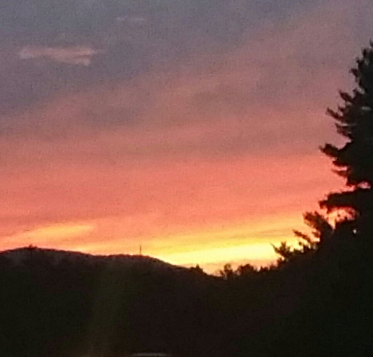 KellyCollinsRN2's tweet photo. @sustainableRN  summer nights renew your soul. Balance Matters https://t.co/TrzpoRoxk6