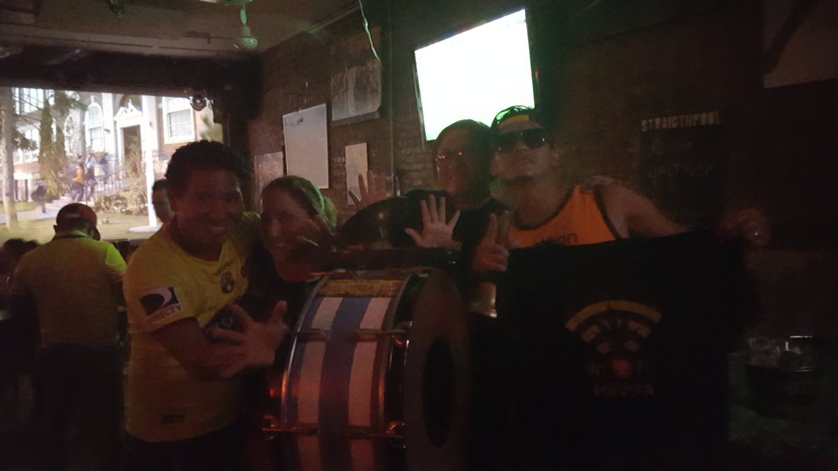 CarneAsadaPolv1's tweet photo. #PASIONESBAR69ST #SECTIMAOSCURA EN NY #ELDELACAMPANA #NYC #FANATICOFTHEBEST #WIFI5FAMILY 5555555....#NEWYORKXLA15☆ https://t.co/4Cd5TqFIYG