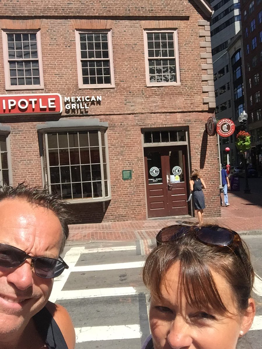 goodwinks's tweet photo. #7 no I'm not tweeting a fast food chain but the 'old corner bookstore' on the @TheFreedomTrail #WhyChipotle ? https://t.co/1Fuk9kMI7w