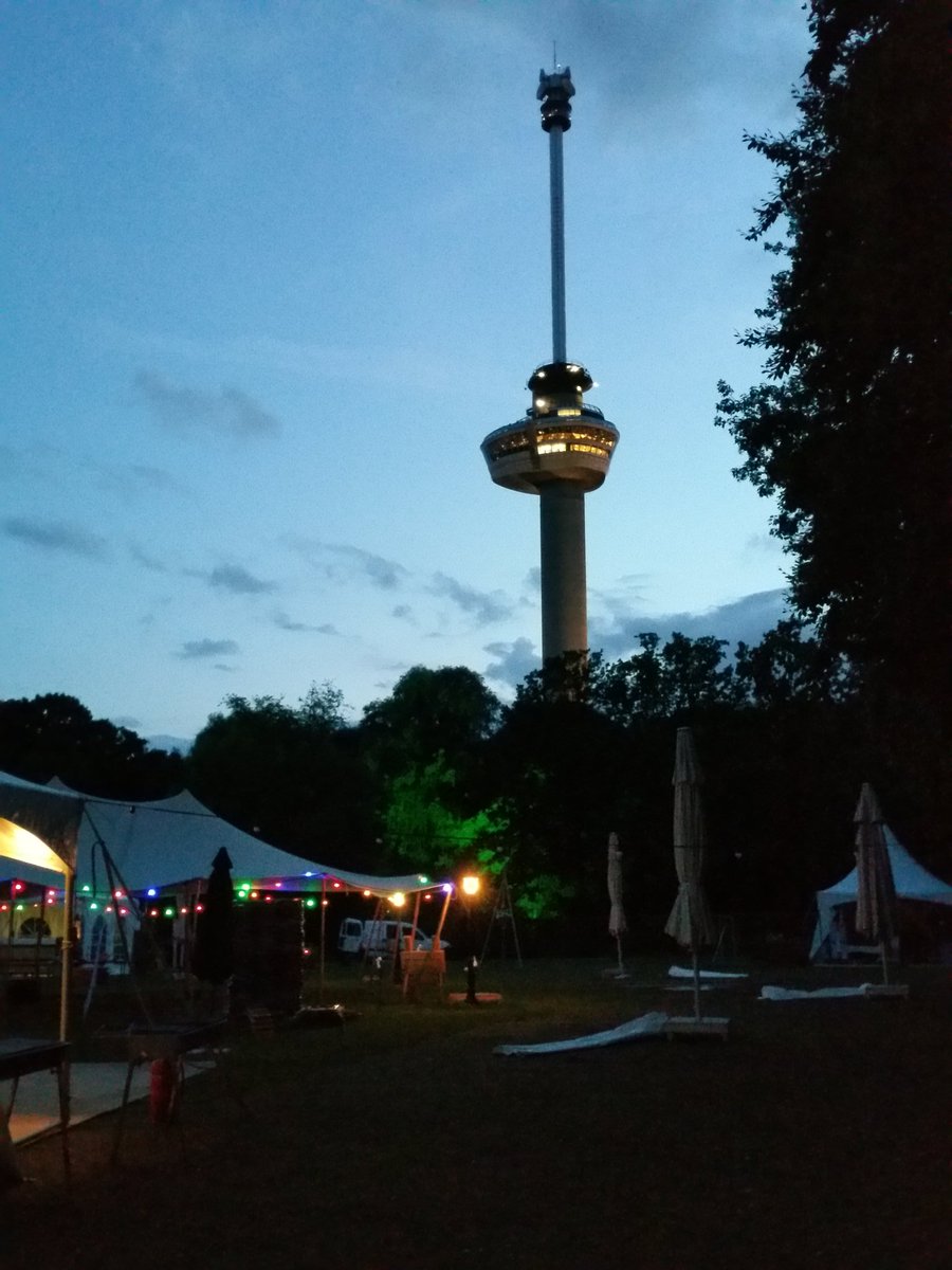 WijkagentCool_Z's tweet photo. De 30 ste dag van de Romantische Muziek. @DvdRM is fantastisch geweest https://t.co/oLlkEkmme3