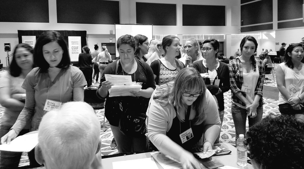 nursingcsuf's tweet photo. Students dealing w long lines @ the grocery store (R) and a rather short line at the bank (L) #csuf #nursing #PovSim https://t.co/a7xIBhZ7RZ