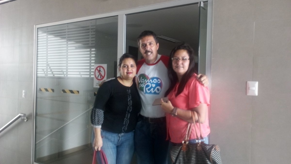 jennyipostel's tweet photo. Ipostel trabaja de la mano con los Diputados del Bloque de la Patria  @NicolasMaduro #TarifasIpostel https://t.co/esBHYKbyPy