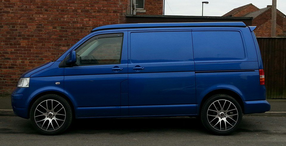 NshoreCustoms's tweet photo. VW T5 (SWB) van prior to its custom multi-van conversion for bike transportation #triathlon #biking https://t.co/kUffPQd3XS