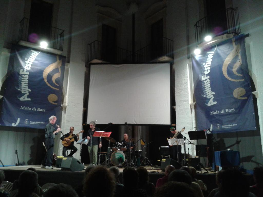 mario_palmisano's tweet photo. #AgìmusFestival2016 #Fabularasa Featuring #PaulMccandless #MolaDiBari https://t.co/6UjkFtbSBE
