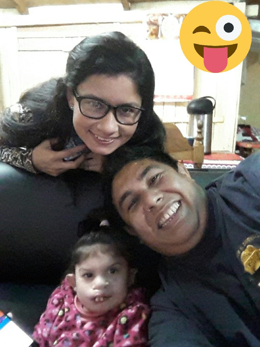 RoqueMGonzalezG's tweet photo. #DomingoDeFlojera en familia,  disfrutando de lo mejor,  los Simpsons.. Domingo de flojera..  Lo mejor https://t.co/YTbIcCrUWy