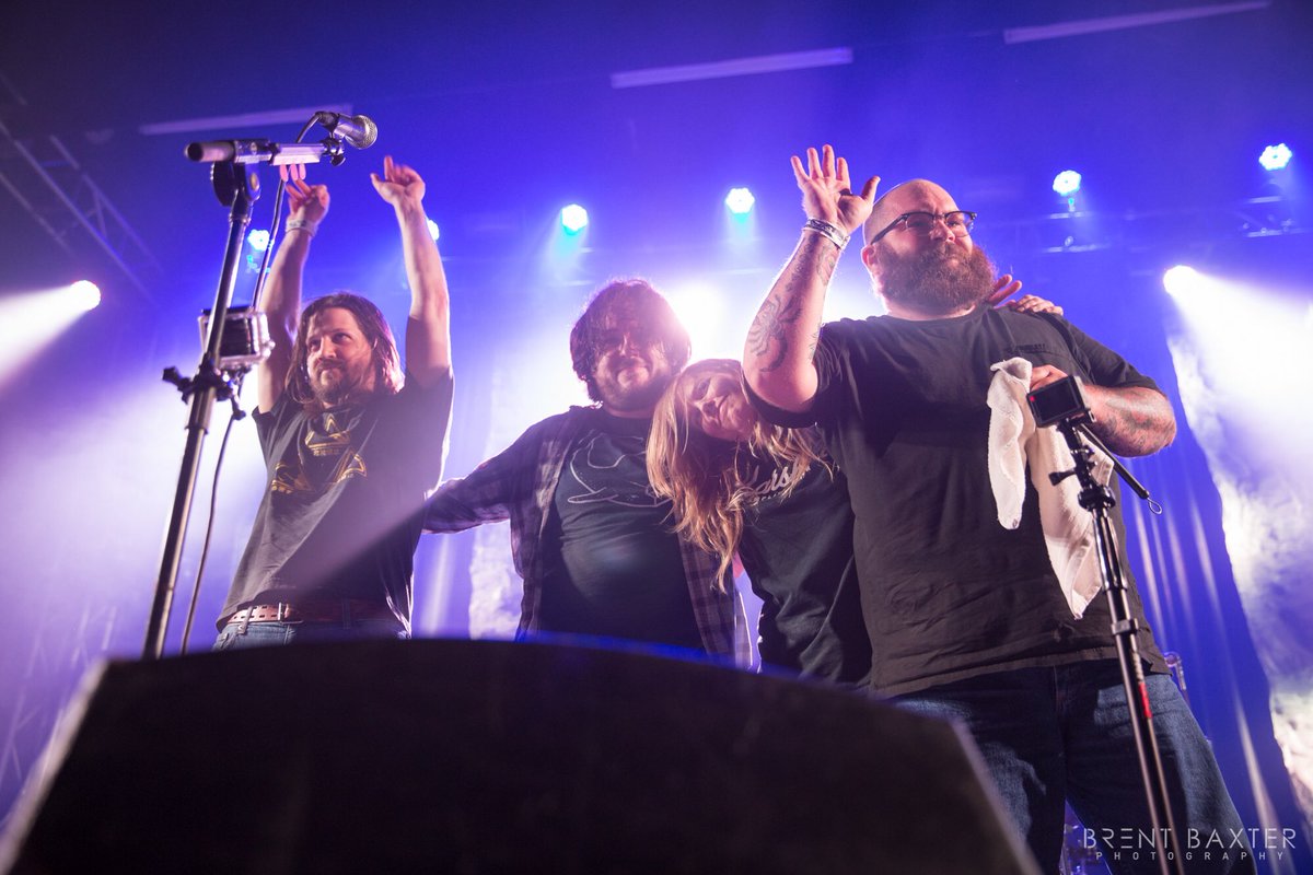 sidebprollc's tweet photo. @parallel_play farewell show last night @granadatheater it has been an honor working with you! https://t.co/N2sel5zrMc